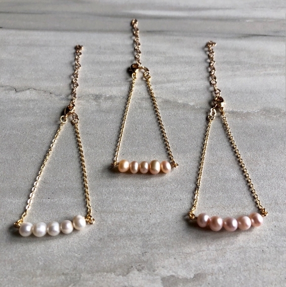 Dainty Freshwater Pearl Bracelet - Picture 3 of 4